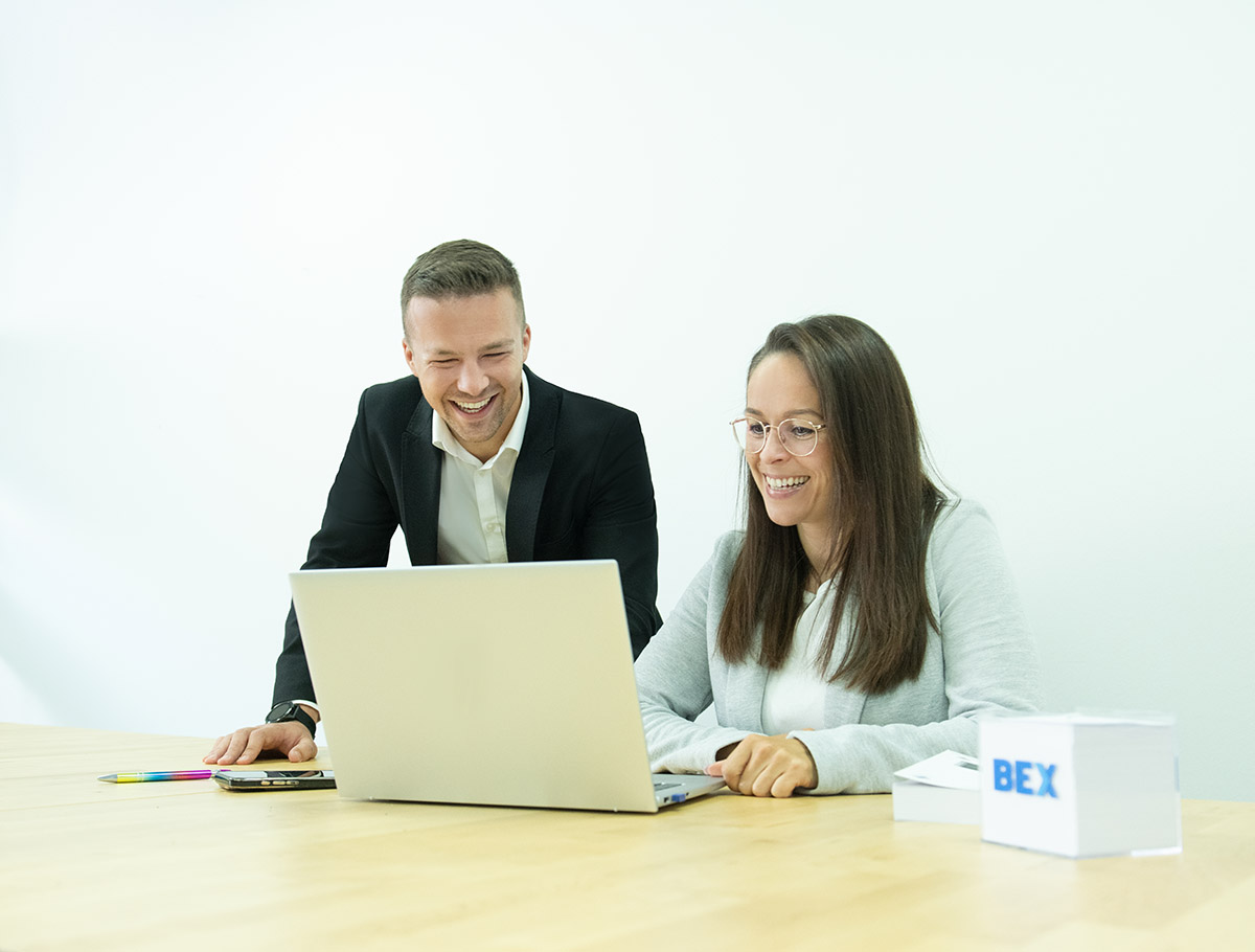 BEX-Team-Szene2 Wir sind für Sie da