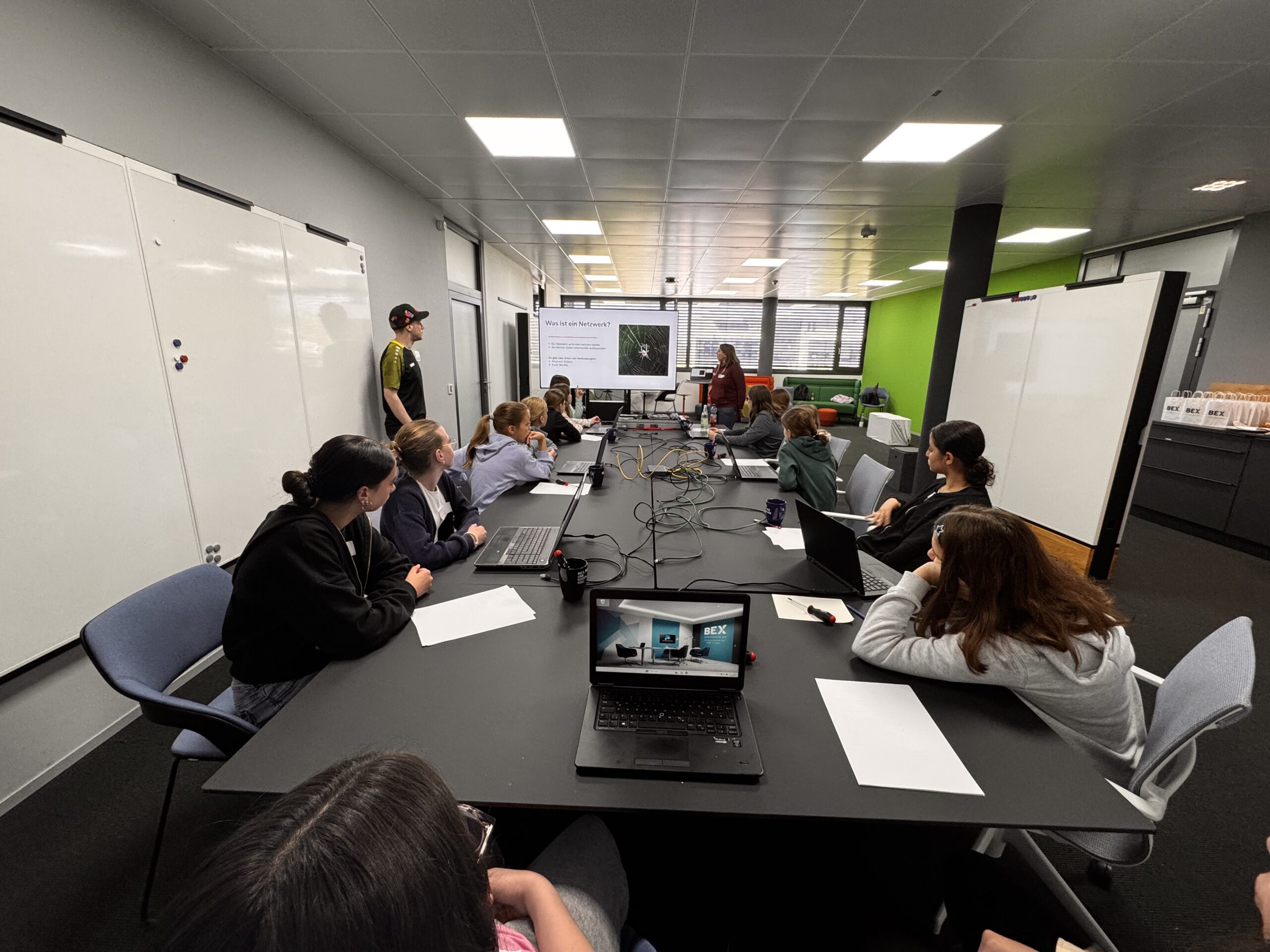 Girls Day HandsON Girls Day HandsON